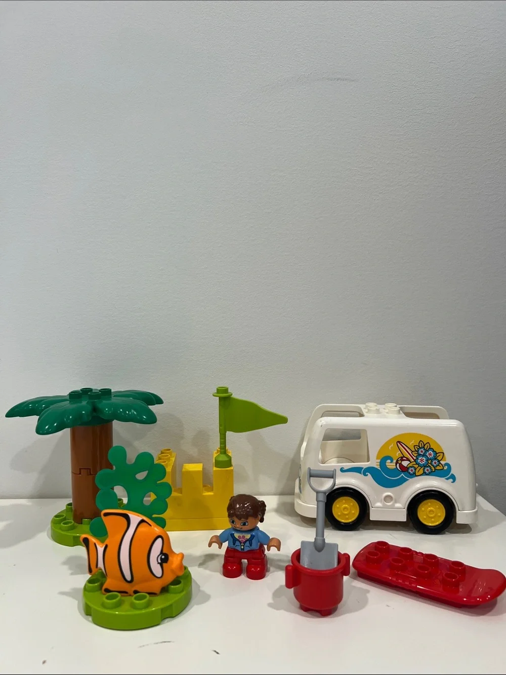 LEGO DUPLO Beach Adventure Playset - Surf, White van, Girl figure, Fish